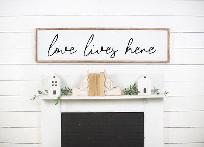 Love Lives Here - Digital File - Netties Expressions